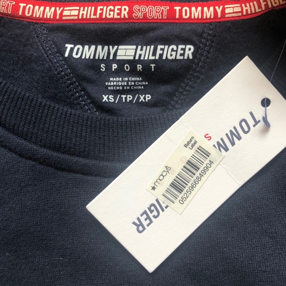 Tommy Hilfiger Cropped Sweatshirt NWT - Picture 4 of 5